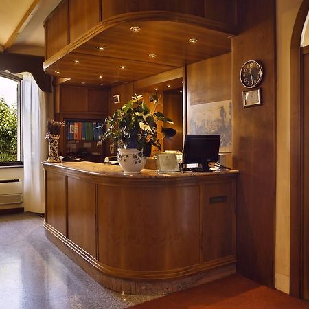 Hotel Windsor Savoia Assisi Buitenkant foto