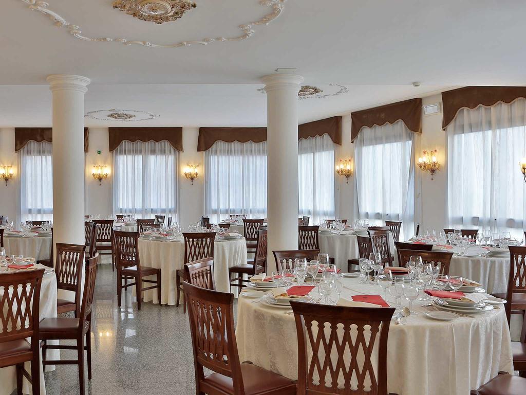 Hotel Windsor Savoia Assisi Buitenkant foto