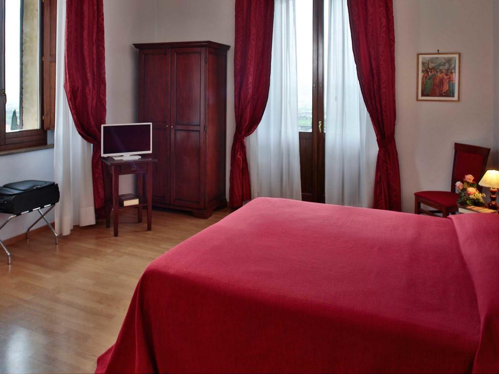 Hotel Windsor Savoia Assisi Buitenkant foto
