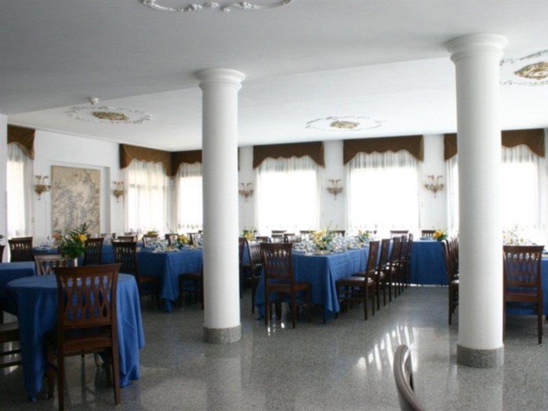 Hotel Windsor Savoia Assisi Buitenkant foto